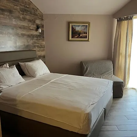 Vila Lago Aparthotel *